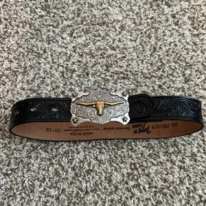 Tony Lama Kids' Black with Texas Longhorn Buckle Tooled Belt. Size 20